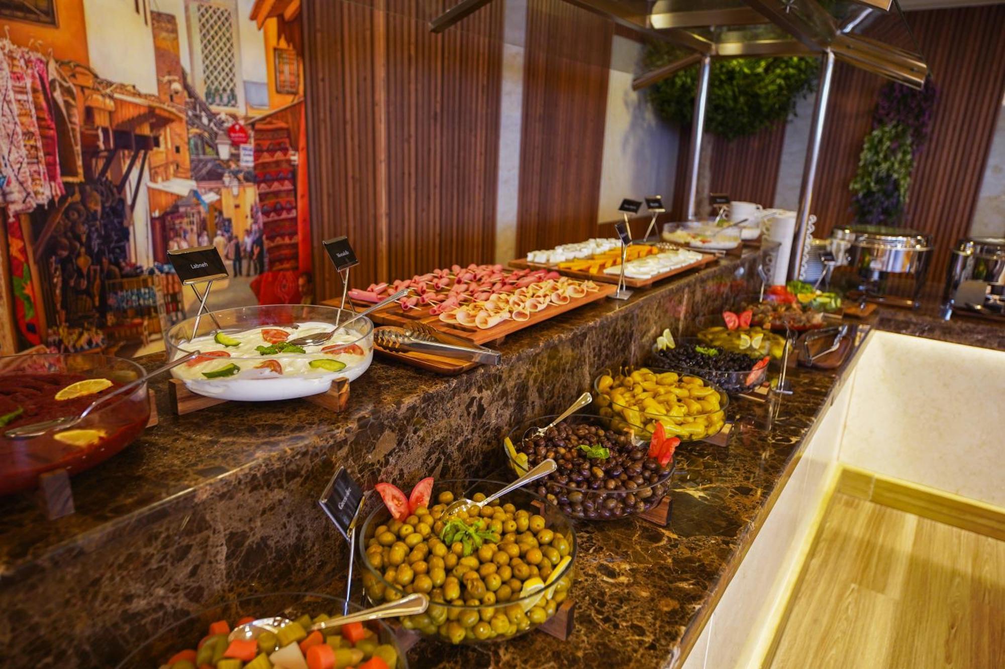 Grand Villaggio Hotel Abou Dabi Extérieur photo